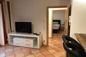 1 Schlafzimmer, Bügeleisen/Bügelbrett, Reisekinderbett, kostenloses WLAN
