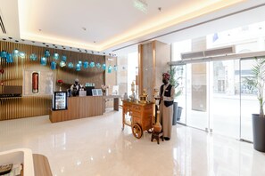 Reception - Jiwar Al Madina Hotel (Madinah)