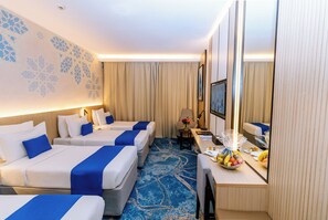 Standard Quadruple Room | Peti besi dalam bilik, dihias secara berasingan 