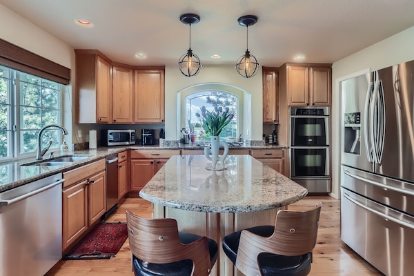 Refrigerador, microondas, horno, placa de cocina