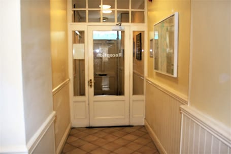 Pasillo. No 13 Townhouse