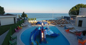 Seasonal outdoor pool, sun loungers - STEAUA DE MARE - Olimp Resort (Olimp)