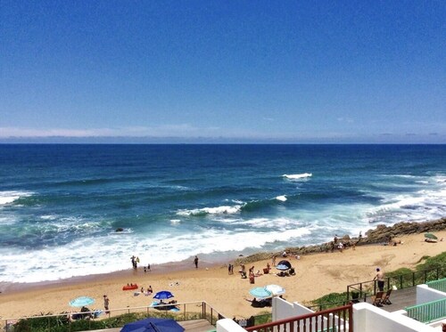 13 Skiathos - Beachfront Apartment - Shakas Rock/Ballito - NO LOADSHEDDING
