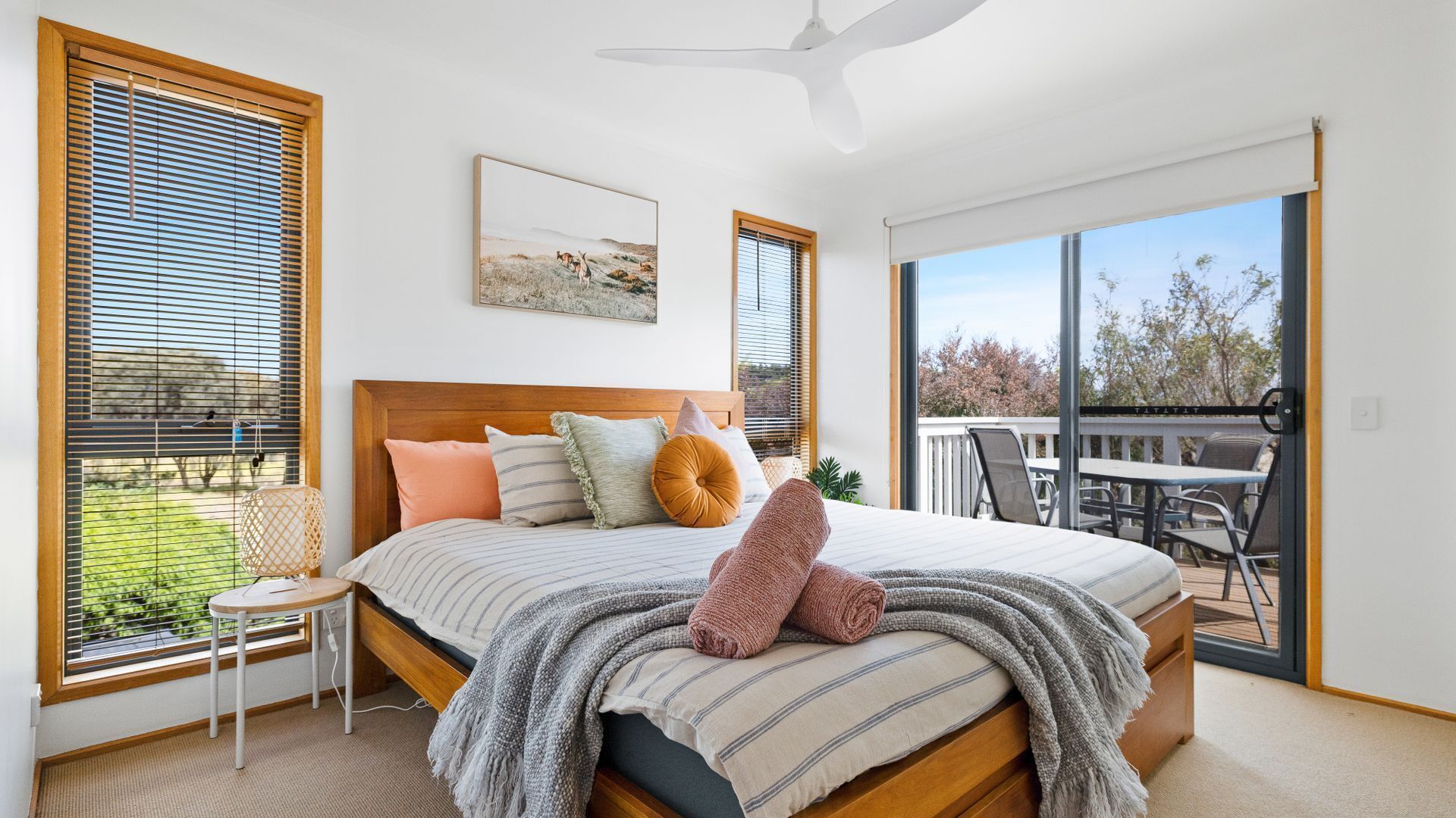 4 bedrooms, iron/ironing board, travel cot, Internet