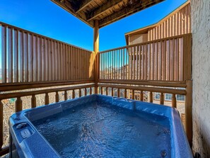 Outdoor spa tub - Heated Pool|Cabin with Gorgeous Mountain Views (Sevierville)