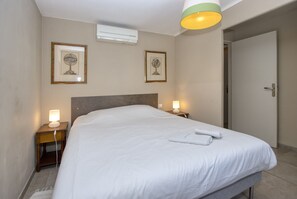 2 Schlafzimmer, Bügeleisen/Bügelbrett, WLAN, Bettwäsche