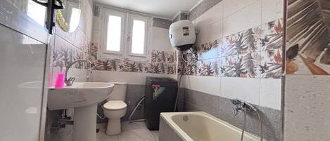 Artículos de tocador gratuitos, secador de pelo, batas