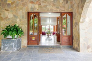 Entrada de la propiedad