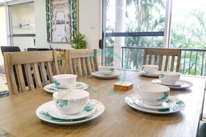 Apartment | 3 bedrooms - Nightcliff Foreshore Pool Outdoor Dining BBQ (Nightcliff)