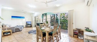 Nightcliff Foreshore Pool Outdoor Dining BBQ