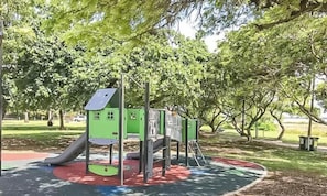 Apartment, Smoking | 2 bedrooms - ZEN Quest · ZEN Quest - 2bed/2bath Near Markets & Foreshore (Nightcliff)