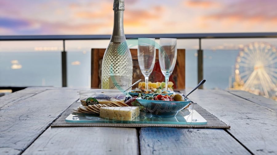 Penthouse Haven Lux Balcony Dining Sea View