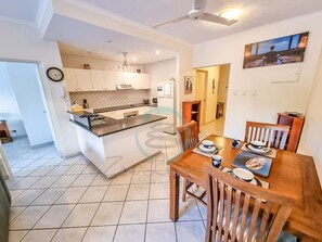 House | 1 bedroom - Zencity Balcony Outdoor Dining Mindal Markets (Larrakeyah)