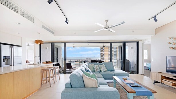 Unclassified image, 1 of 44, button - ZEN Paradise - 2-br Waterfront Ocean View Retreat (Darwin)