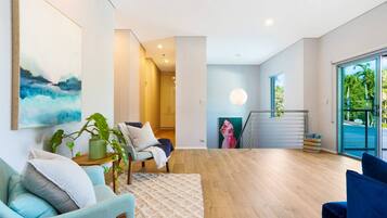 5 bedrooms