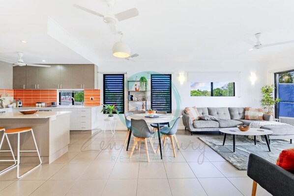 Apartment, Smoking | 2 bedrooms - Zen Nomad Balcony Outdoor Dining Markets (Nightcliff)