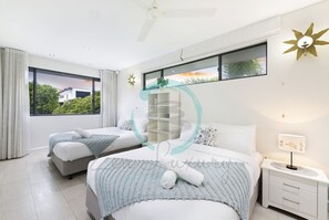 House, Smoking - Zenlux Waterfront Mansion Infinity Pool Cinema (Bayview)