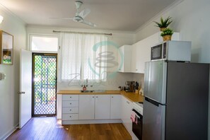 Apartment | 2 bedrooms - Zen Nest Cozy Lawn Minimalist (Nightcliff)