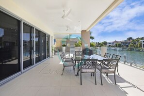 House | 4 bedrooms, desk - Luxury Marina Mansion Pool Gym Bbq-office (Bayview)