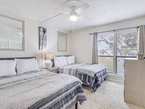 2 bedrooms, iron/ironing board, Internet, bed sheets