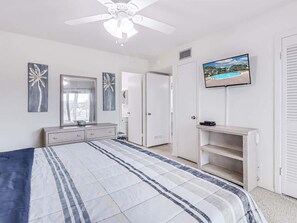 2 bedrooms, iron/ironing board, WiFi, bed sheets - Adventure House (Rockport)