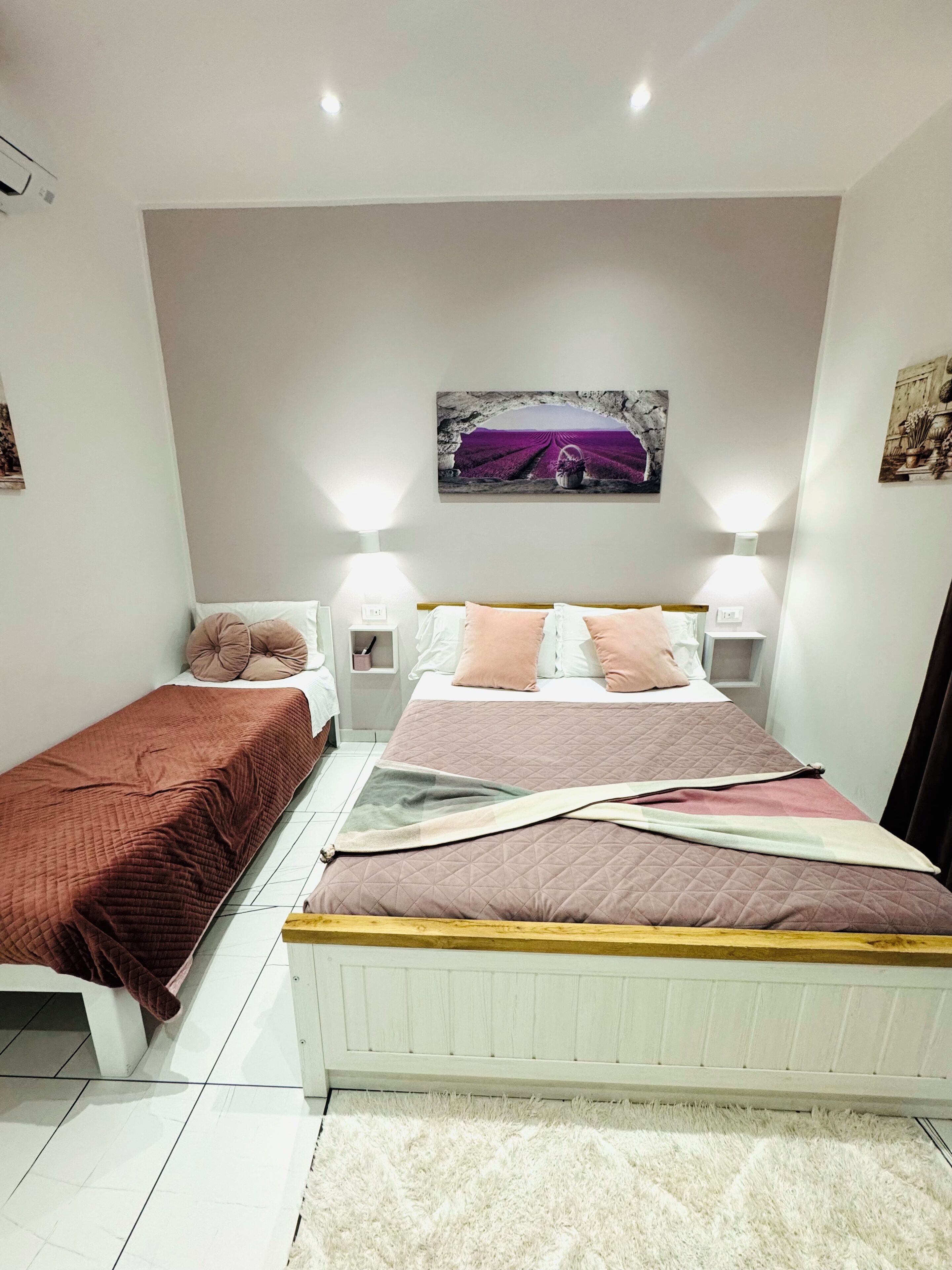 Chambre Triple | Literie de qualité supérieure, couette en duvet d'oie, bureau