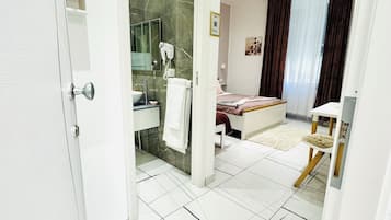 Triple Room | Premium bedding, down comforters, desk, free WiFi