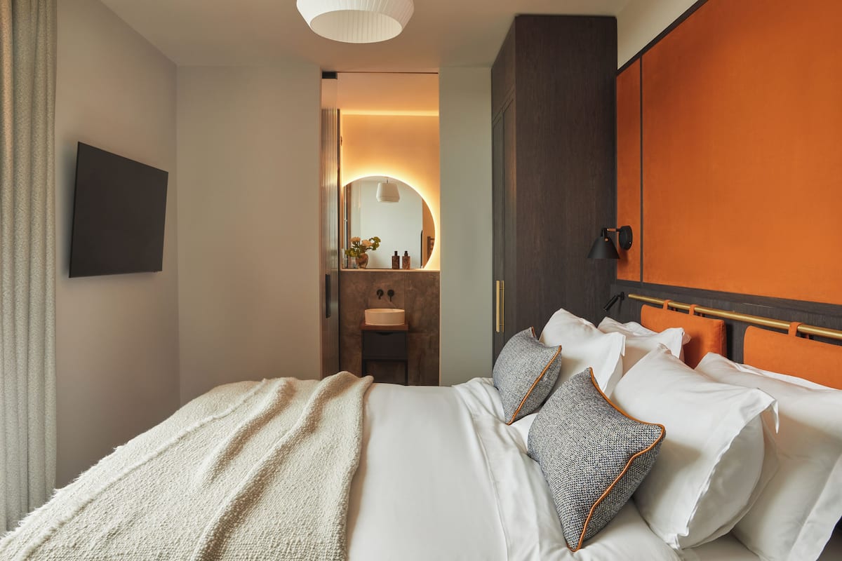 1 habitación, ropa de cama de alta calidad y decoración personalizada