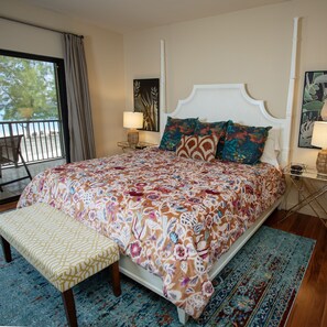 2 slaapkamers, een strijkplank/strijkijzer, gratis wifi, beddengoed