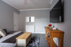 Apartment | Living area