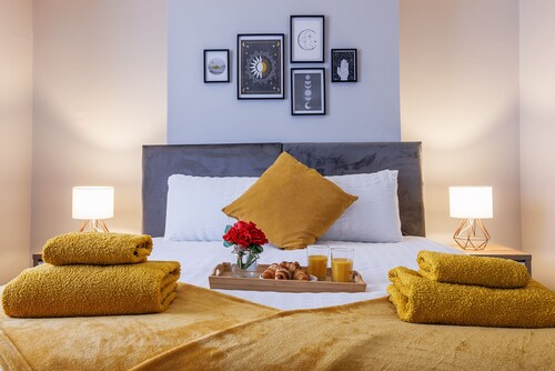 Bedlington - House - Sleeps 3 - Parking - Garden