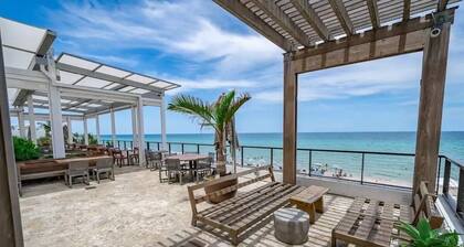 ★★★★★DREAM-SKY MANSION. 3DBR/3BA LUXURY PENTHOUSE. 33RD FLOOR. DIRECT OCEAN VIEW