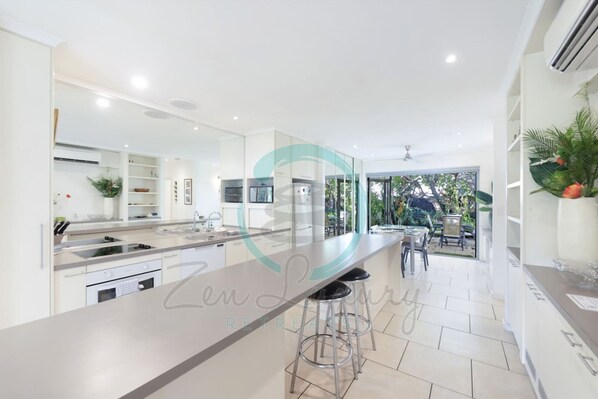 2 bedrooms - Zen Treetops Private Pool Outdoor Dining (Larrakeyah)