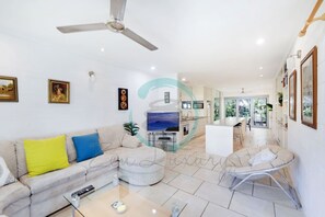 2 bedrooms - Zen Treetops Private Pool Outdoor Dining (Larrakeyah)