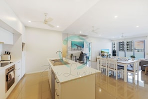 House | 2 bedrooms - ZEN Array Cityscape Panoramas Gym Pool BBQ (Darwin)