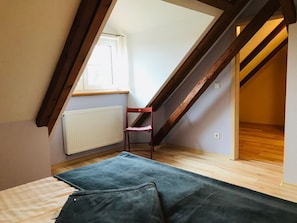 1 bedroom, WiFi, bed sheets