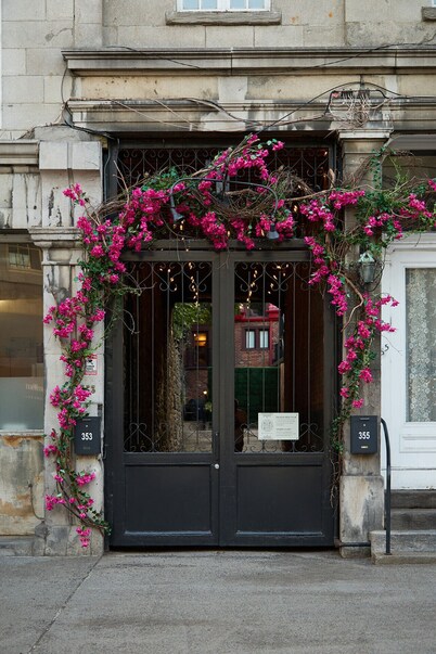 Exclusive 6 bed, 6 bath residence in Old Montreal