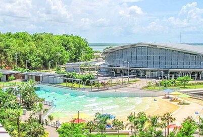 Oceanfront Marvel Harbour View Pool Parking