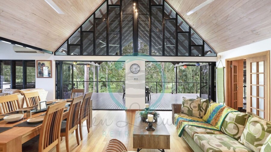 Zenlux Tropical Retreat Pool BBQ Golf Course