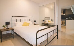 Exterior - ZEN Central CBD - Affordable 3-bdrm Apt in the Heart of Darwin City (Darwin)