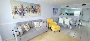 Apartment, 2 Bedrooms | Living area