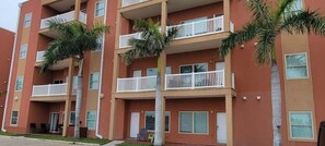 Condo, 2 Bedrooms | Exterior