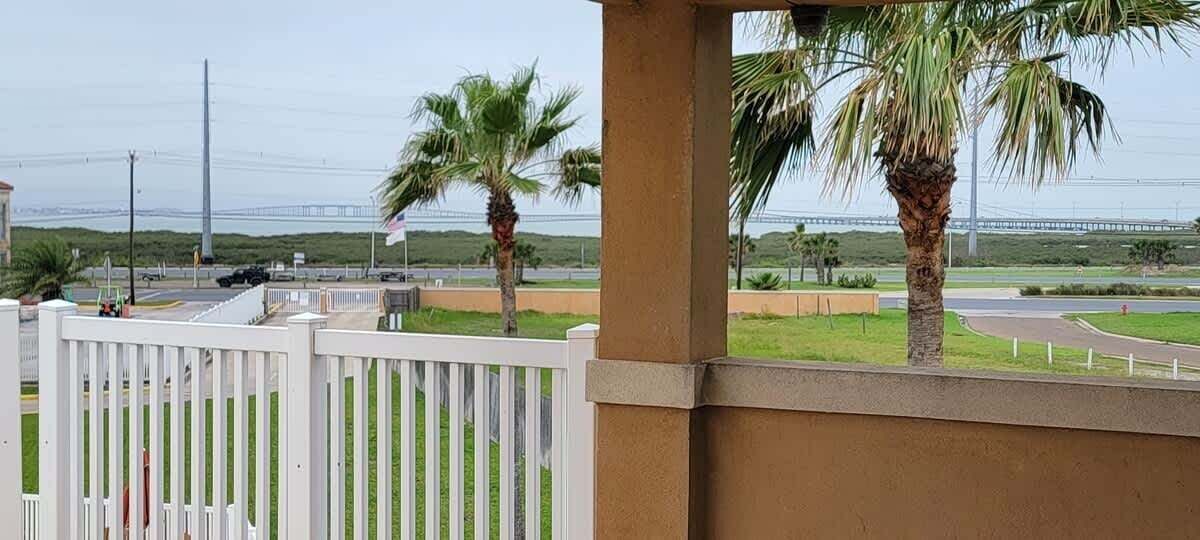 Apartment, 2 Bedrooms | Property grounds