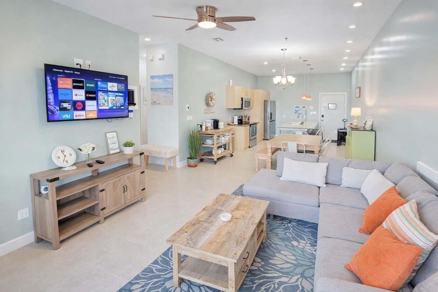 Apartment, 2 Bedrooms | Living area