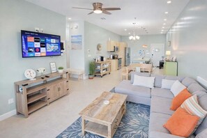 Apartment, 2 Bedrooms | Living area