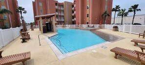 Apartamento, 2 habitaciones | Piscina | Una piscina climatizada