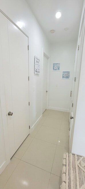 Condo, 2 Bedrooms | Interior