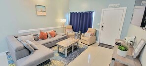 Condo, 2 Bedrooms | Living area