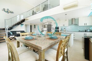 House | 4 bedrooms - Pinnacle Penthouse Escape Panoramic Views Pool (Darwin)