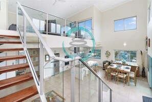 House | 4 bedrooms - Pinnacle Penthouse Escape Panoramic Views Pool (Darwin)